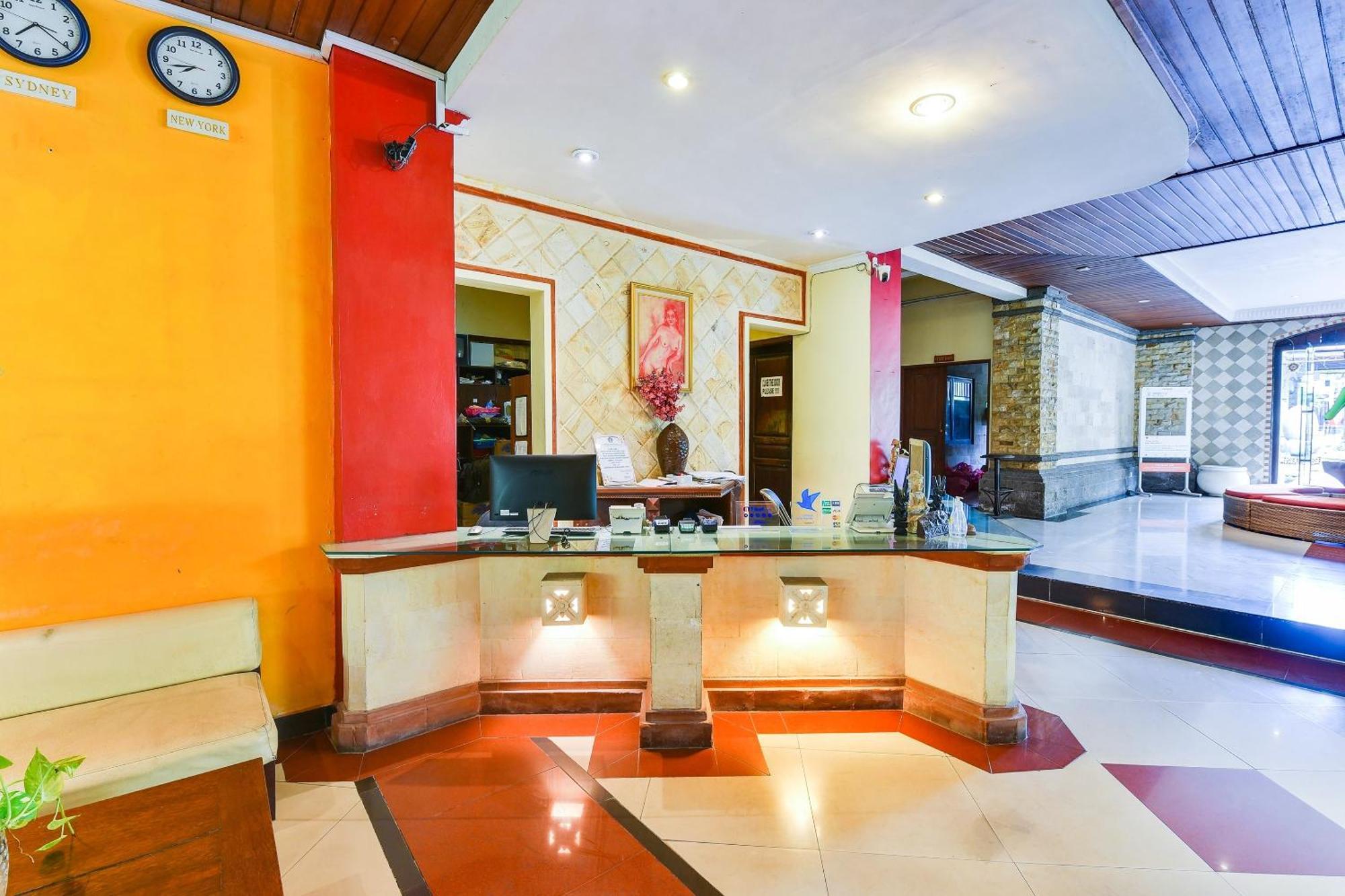 होटल Super Oyo Townhouse Oak Maxi Legian Kuta (Bali)